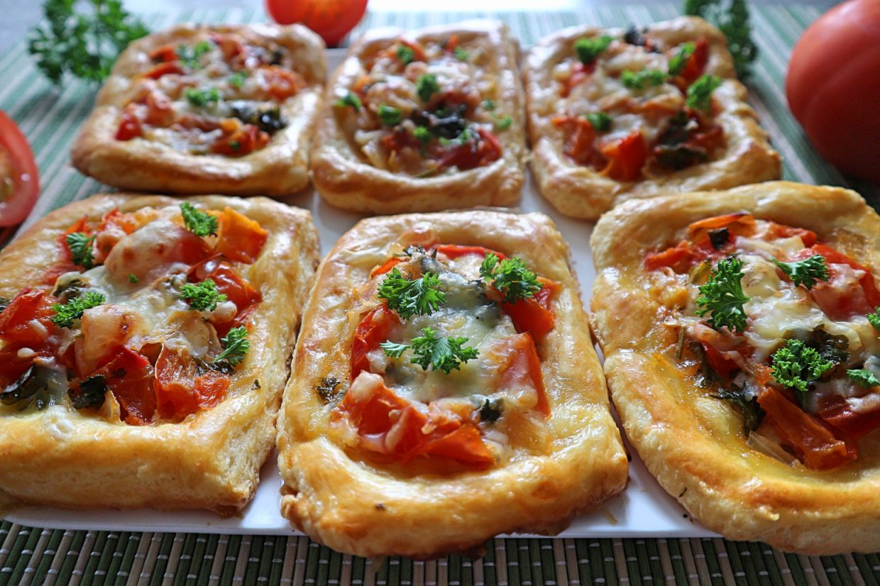 Blätterteig Einfache Rezepte, Fingerfood Kaufland Schinken Rezepte Pikante Kalt Schnecken Paprika Blätterteig Blätterteigschnecken Těsta Kaltes Herzhaft Häppchen Vorspeisen Zu Partyrezepte Sifresizmedia